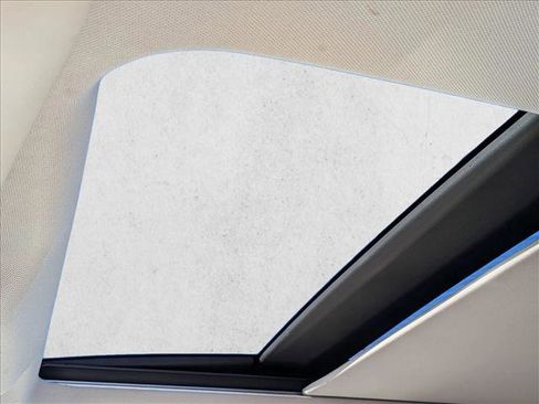 Used 2021 Nissan Rogue SV w/ Premium Package image 14