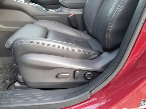 Certified 2025 Subaru Legacy Limited image 12