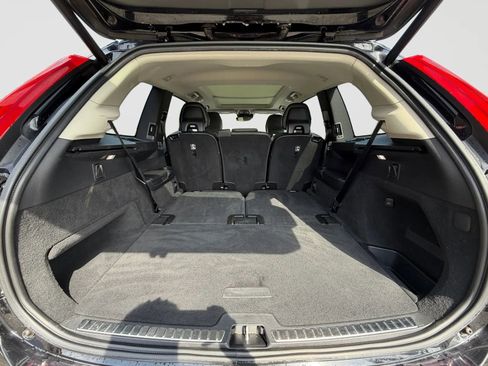 Used 2019 Volvo XC90 T5 Momentum image 17