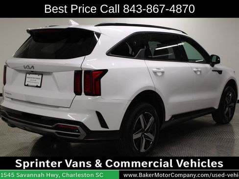 Used 2023 Kia Sorento S w/ Panoramic Sunroof Package FWD image 7