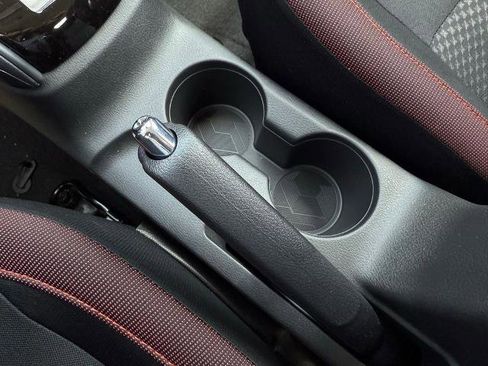 New 2025 Nissan Versa SR w/ Trunk Package image 25