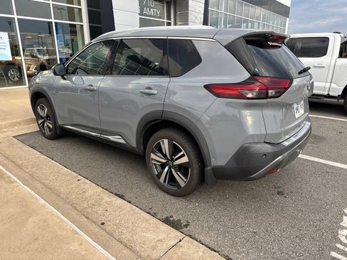 Used 2022 Nissan Rogue SL w/ SL Premium Package FWD image 2