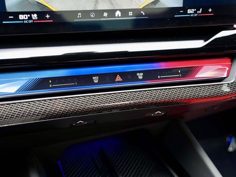 Used 2025 BMW M5 w/ Carbon Package image 15