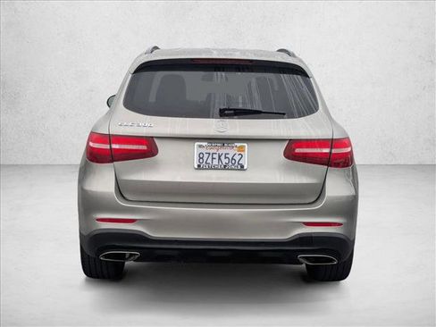 Used 2019 Mercedes-Benz GLC 300 image 6