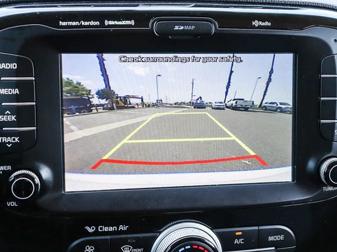 Used 2019 Kia Soul + w/ Audio Package FWD image 31