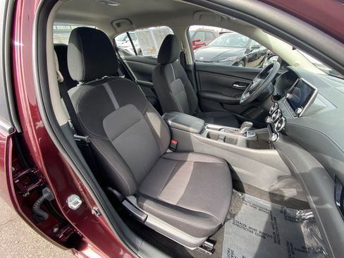 Used 2025 Nissan Sentra SV image 34