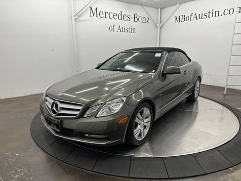 Used 2012 Mercedes-Benz E 350 Cabriolet image 3
