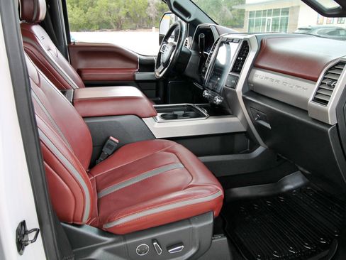 Used 2019 Ford F250 Platinum w/ Platinum Ultimate Package image 41