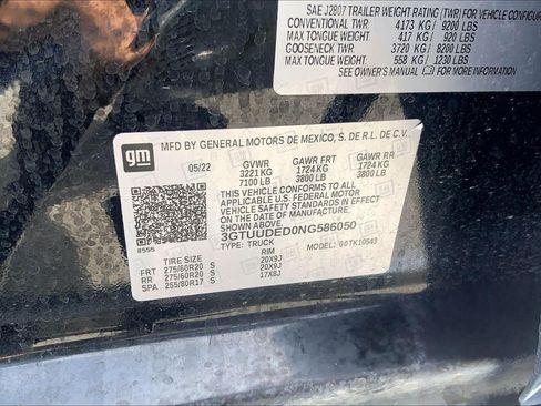 Used 2022 GMC Sierra 1500 SLT w/ SLT Premium Package AWD/4WD image 31