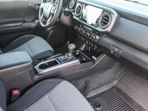 Used 2023 Toyota Tacoma TRD Off-Road image 17