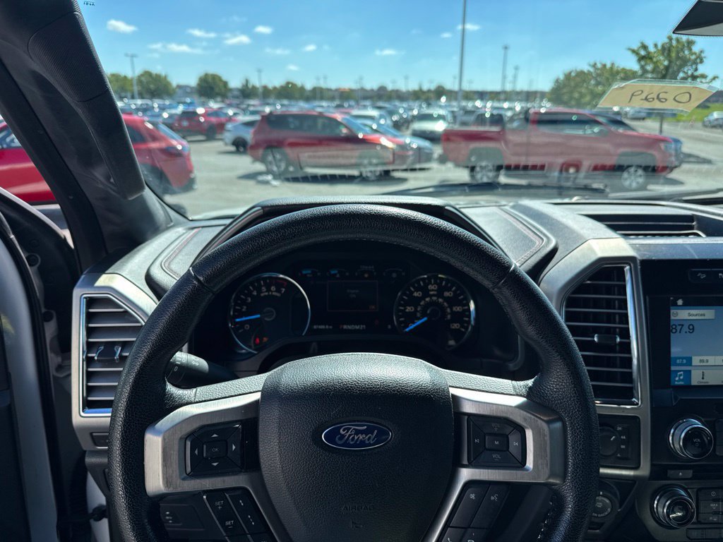 Used 2016 Ford F150 Platinum w/ Equipment Group 701A Luxury AWD/4WD image 13