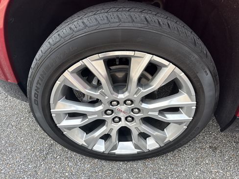 Used 2024 GMC Acadia Denali w/ Super Cruise Package FWD image 19