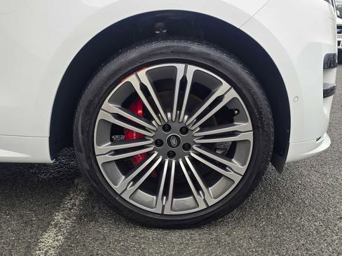 Used 2024 Land Rover Range Rover Sport Dynamic SE image 9