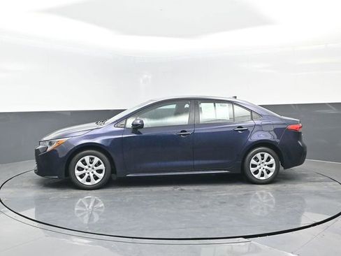 Used 2024 Toyota Corolla LE image 4