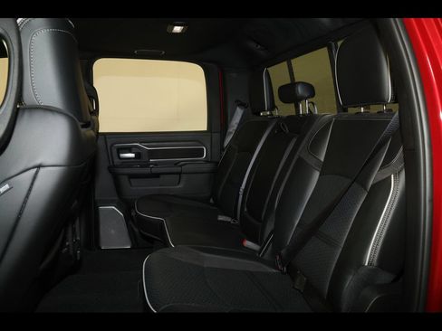 New 2026 RAM 2500 Laramie AWD/4WD image 27