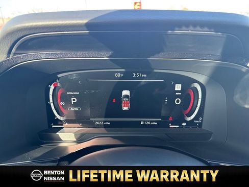 Used 2025 Nissan Pathfinder Platinum w/ Black Appearance Package image 16