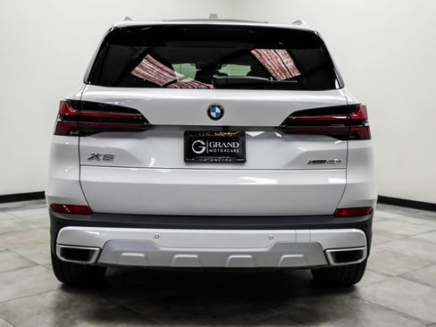 Used 2026 BMW X5 xDrive40i w/ Climate Comfort Package AWD/4WD image 11