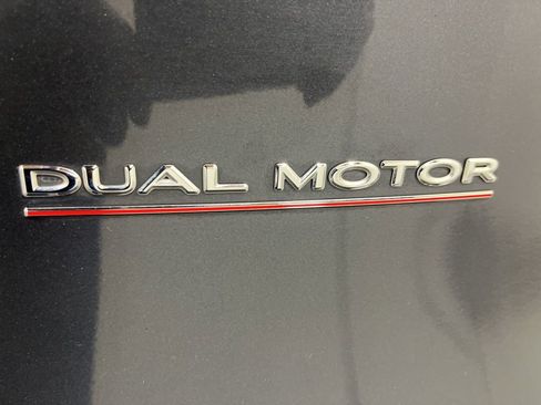 Used 2021 Tesla Model Y Performance image 23