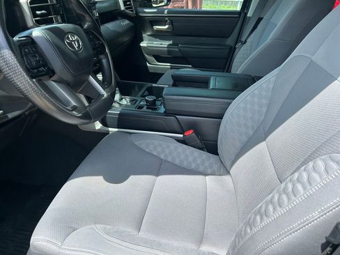 Used 2023 Toyota Tundra SR5 w/ SR5 Convenience Package AWD/4WD image 11