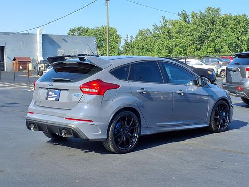 Used 2017 Ford Focus RS AWD/4WD image 2