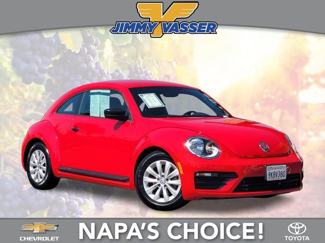 Used 2018 Volkswagen Beetle 2.0T S FWD image 1
