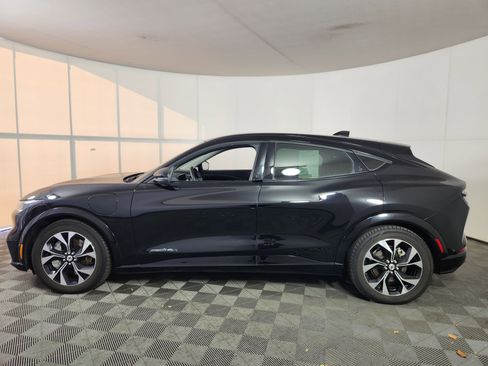 Used 2021 Ford Mustang Mach-E Premium image 4