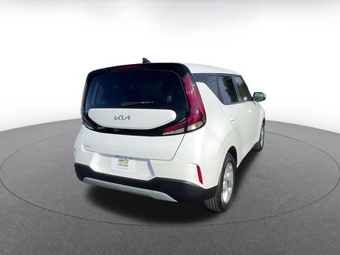 Used 2025 Kia Soul LX w/ LX Technology Package image 14