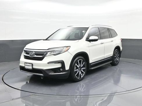 Used 2019 Honda Pilot Touring image 32