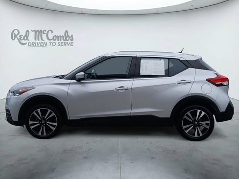 Used 2020 Nissan Kicks SV FWD image 2