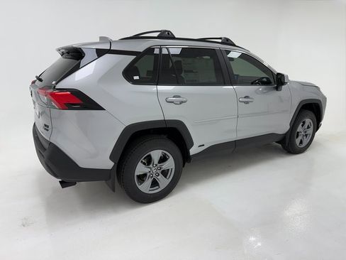 New 2025 Toyota RAV4 XLE w/ Convenience Package image 41