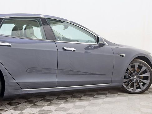 Used 2019 Tesla Model S AWD image 10