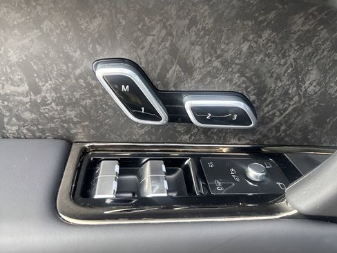 Used 2025 Land Rover Range Rover Sport SV Edition Two image 10