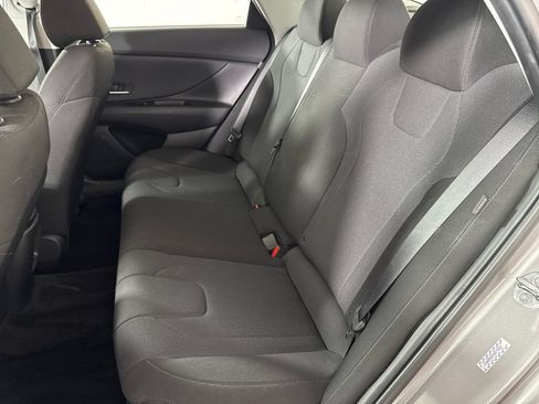 Certified 2024 Hyundai Elantra SE FWD image 15
