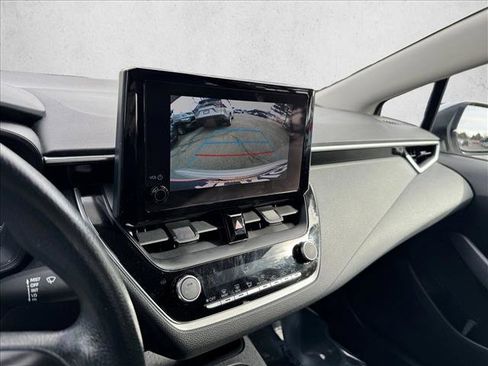 Used 2024 Toyota Corolla LE FWD image 13