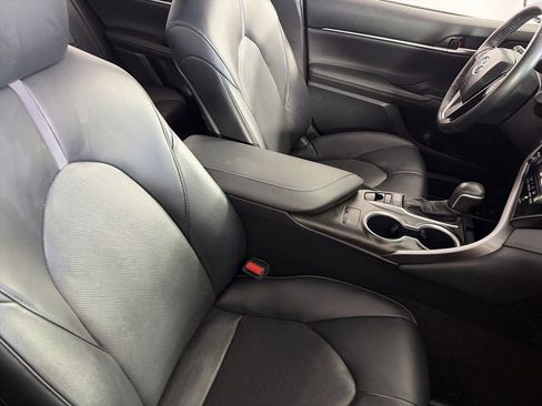Used 2024 Toyota Camry XLE w/ Cold Weather Package FWD image 26
