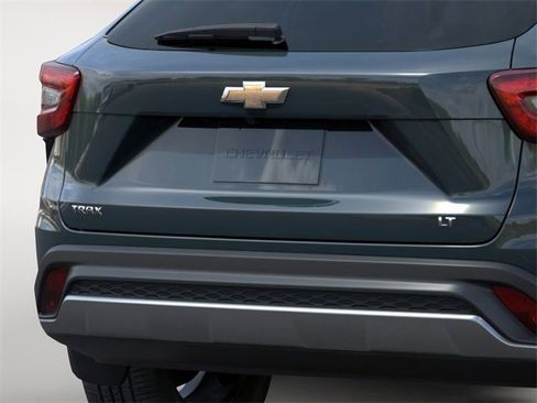 New 2026 Chevrolet Trax LT image 15