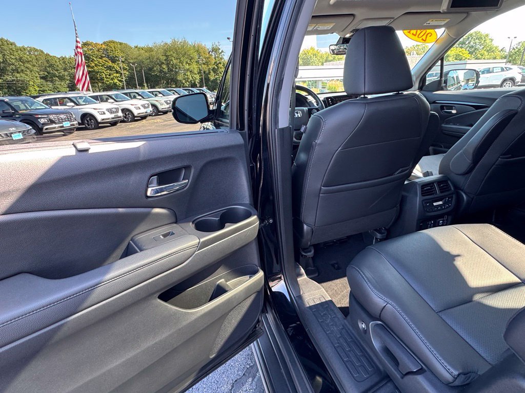 Used 2021 Honda Pilot Elite image 12