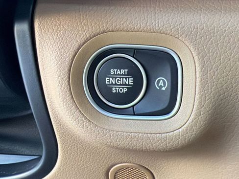 New 2026 Mercedes-Benz GLS 450 4MATIC image 28
