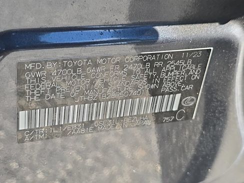 Used 2024 Lexus IS 350 F Sport RWD image 32