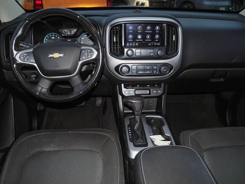 Used 2019 Chevrolet Colorado LT w/ LT Convenience Package AWD/4WD image 11