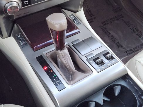 Used 2015 Lexus GX 460 image 19