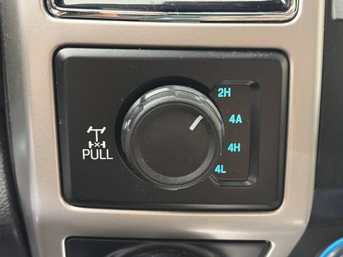 Used 2020 Ford F150 Lariat w/ Equipment Group 502A Luxury AWD/4WD image 23