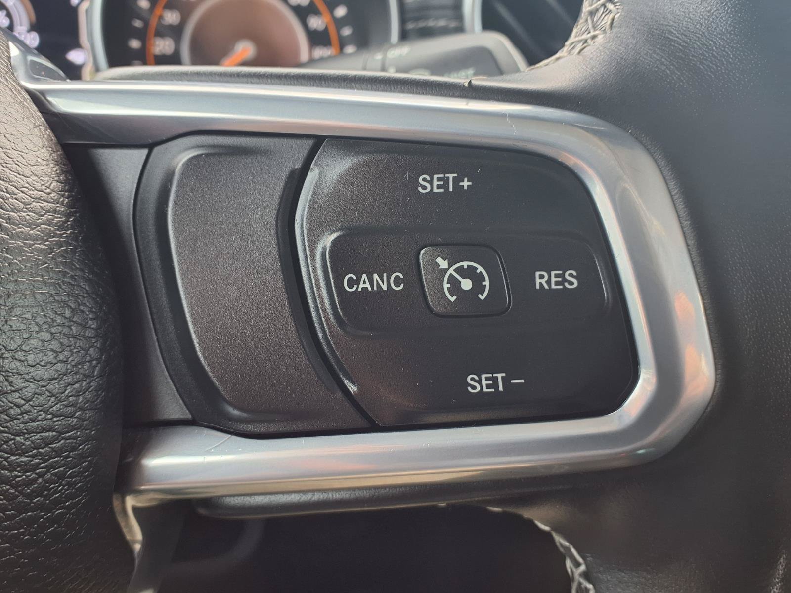 Used 2021 Jeep Gladiator Overland w/ Popular Equipment Package AWD/4WD image 18