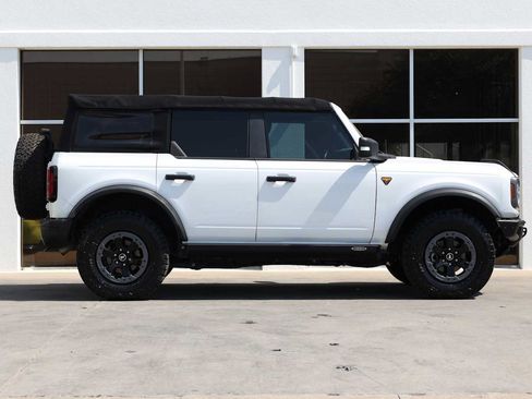 Used 2021 Ford Bronco Badlands AWD/4WD image 7