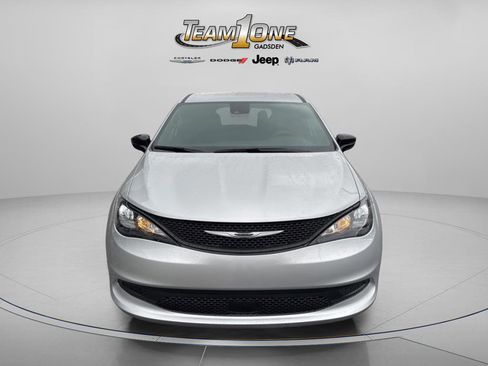 New 2026 Chrysler Voyager LX image 2