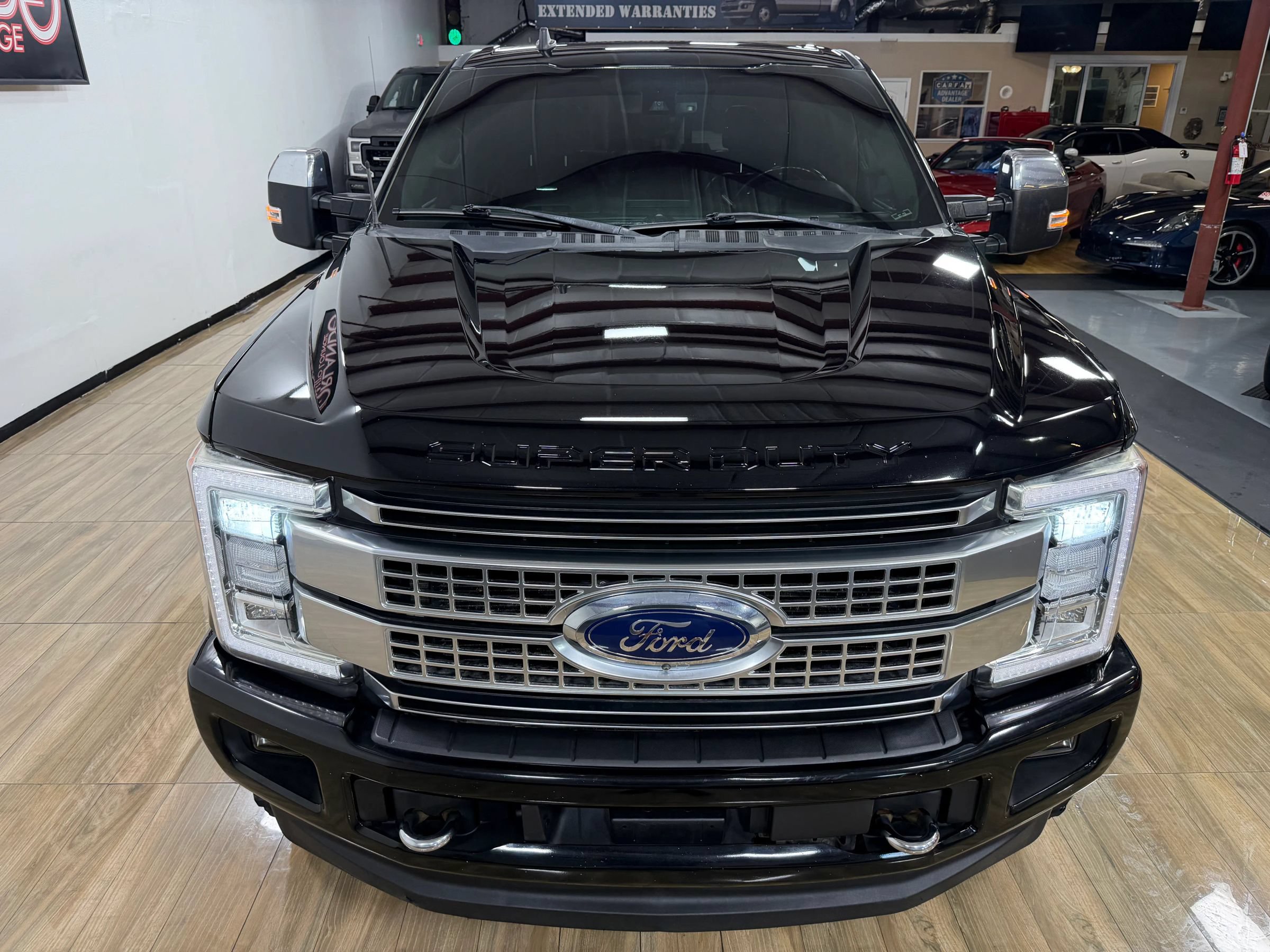 Used 2019 Ford F250 Platinum w/ Platinum Ultimate Package AWD/4WD image 3