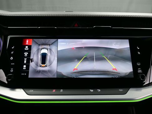 Used 2024 Jeep Wagoneer Launch Edition image 18