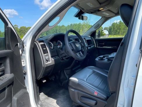 Certified 2022 RAM 1500 Tradesman w/ Chrome Appearance Group AWD/4WD image 35