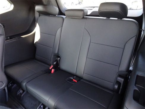 New 2026 Buick Enclave Preferred w/ Power Package image 17