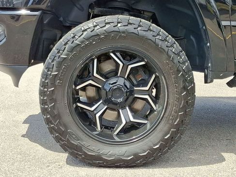 Used 2019 RAM 1500 Limited AWD/4WD image 39